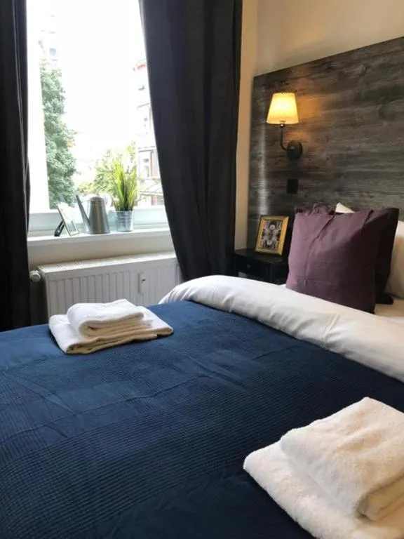 Double Room with Shared Bathroom